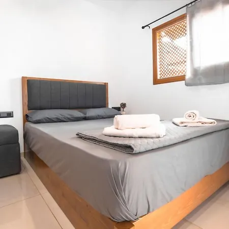 Sylvias Urban Studio Apartment Chania (Crete)
